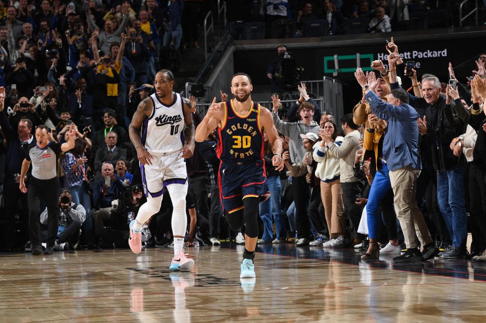 普劳斯在前 普劳斯在前